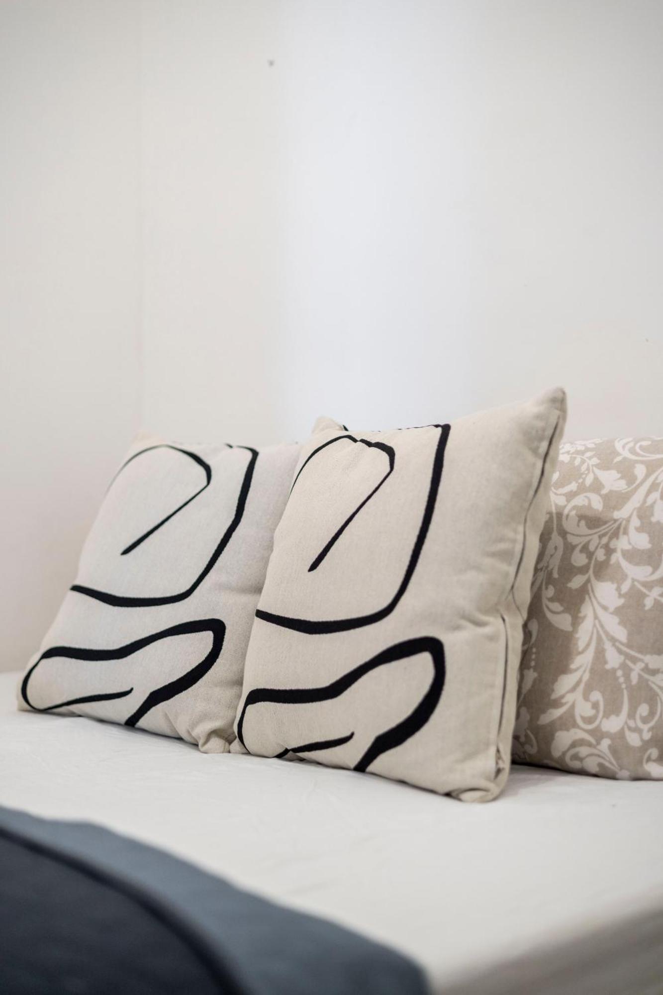 Charming & Cozy Central 1Bedrm Suites Budapeste Exterior foto