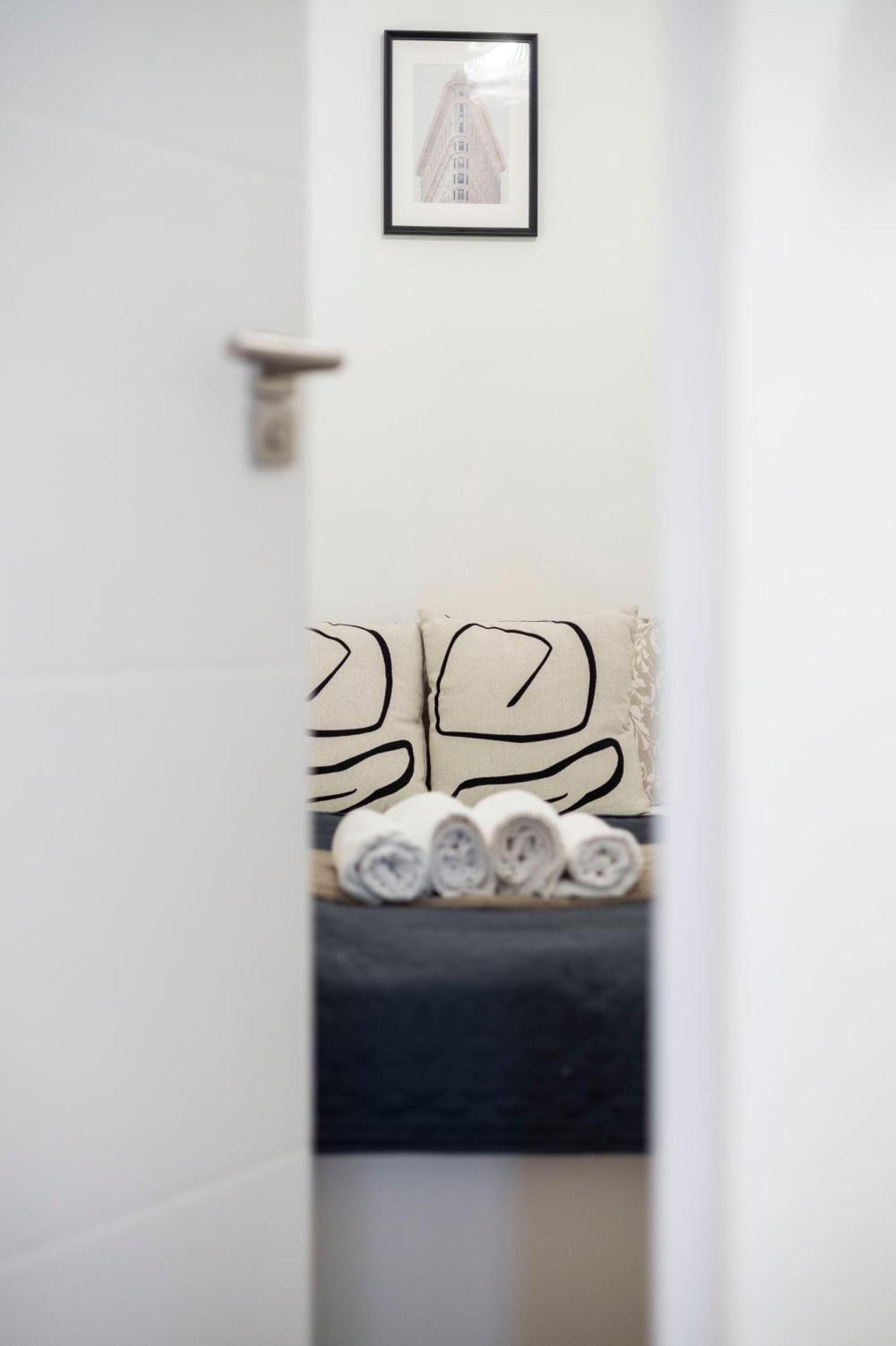 Charming & Cozy Central 1Bedrm Suites Budapeste Exterior foto