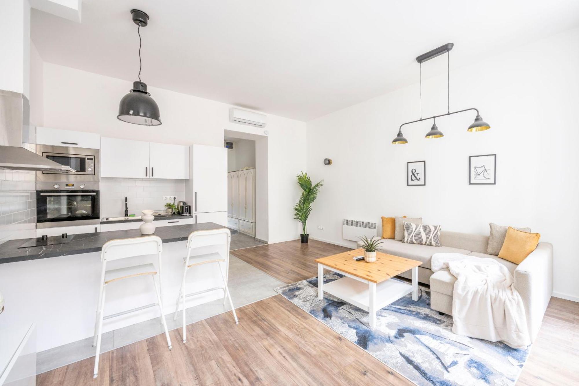 Charming & Cozy Central 1Bedrm Suites Budapeste Exterior foto